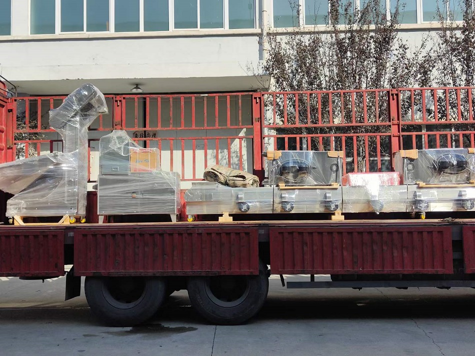 許昌智工8米全套炒腰果生產線專車發貨廣西
